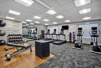 Fairfield by Marriott Inn & Suites Orlando at FLAMINGO CROSSINGS® Town Center - image 9