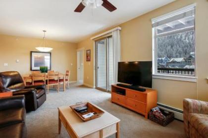 Base Village Ski In-Out Luxury Condo #3425 Huge Hot Tub & Great Views - FREE Activities & Equipment Rentals Daily - image 3