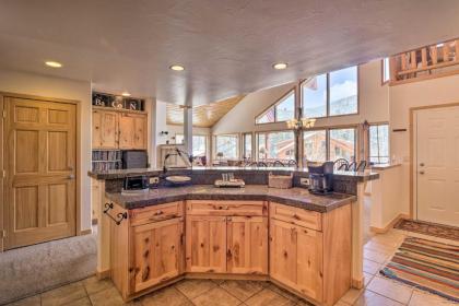 Penthouse with Hot Tub Access Less Than 1 Mi to Lifts - image 10