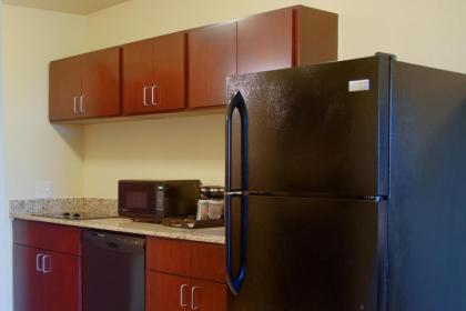Cobblestone Inn & Suites-Winterset - image 15