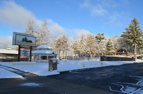 Amber's Inn and Suites - image 5