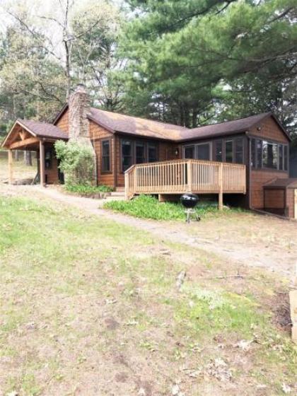 Vintage Lake Cottage Wisconsin