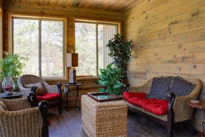Cali`s Fawn Lake Haven - image 11