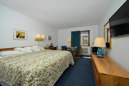 Americas Best Value Inn Wisconsin Rapids - image 12
