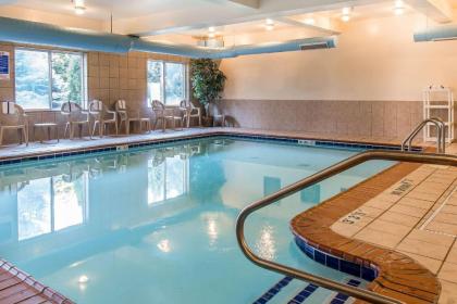 Comfort Suites Wixom / Novi - image 13