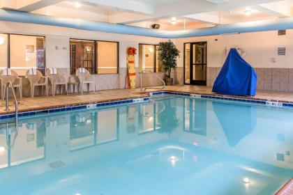 Comfort Suites Wixom / Novi - image 4