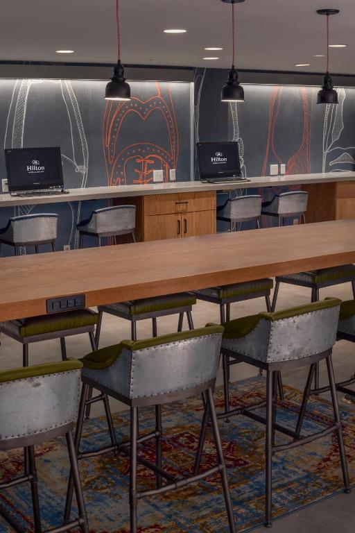 Hilton Boston-Woburn - image 4
