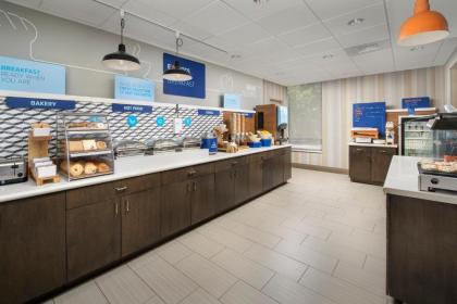 Holiday Inn Express Boston North-Woburn an IHG Hotel - image 10