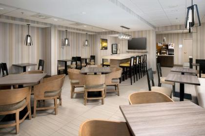 Holiday Inn Express Boston North-Woburn an IHG Hotel - image 3