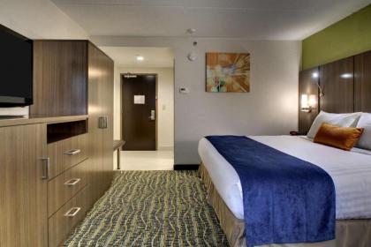 Best Western Plus New Englander - image 21