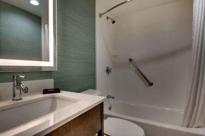 Best Western Plus New Englander - image 4