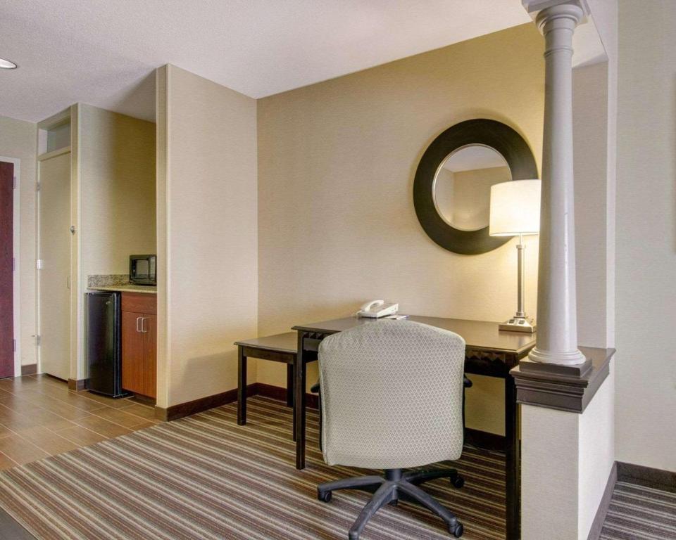 Comfort Inn Woburn - Boston - image 7