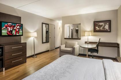 Red Roof Inn PLUS+ Boston - Woburn/ Burlington - image 21