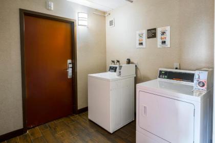 Red Roof Inn PLUS+ Boston - Woburn/ Burlington - image 6