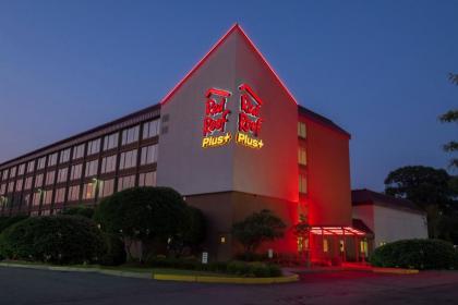 Red Roof Inn PLUS+ Boston - Woburn/ Burlington - image 8