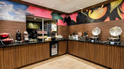 Fairfield Inn and Suites by Marriott Potomac Mills Woodbridge - image 10