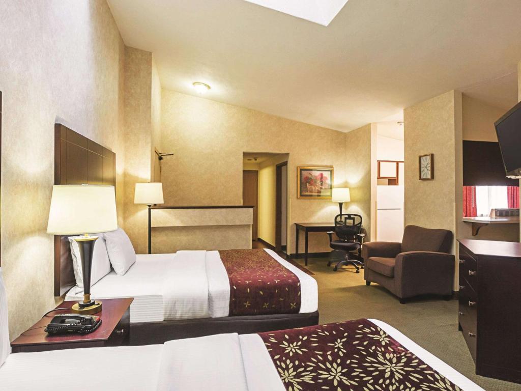 La Quinta by Wyndham Woodburn - image 3