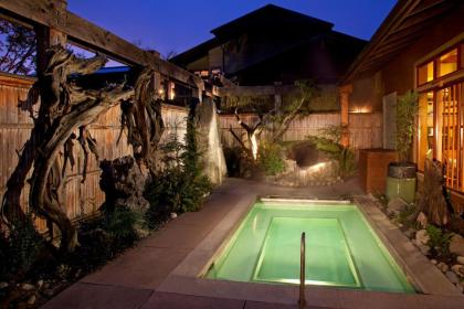 Willows Lodge - image 3