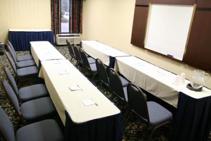 Hampton Inn Atlanta-Woodstock - image 12
