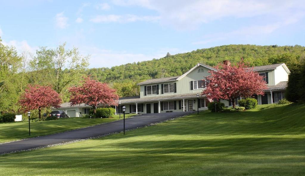 Braeside Lodging - main image