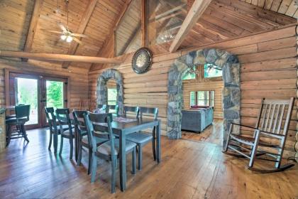 Rustic Woodville Getaway with Guest House! - image 13