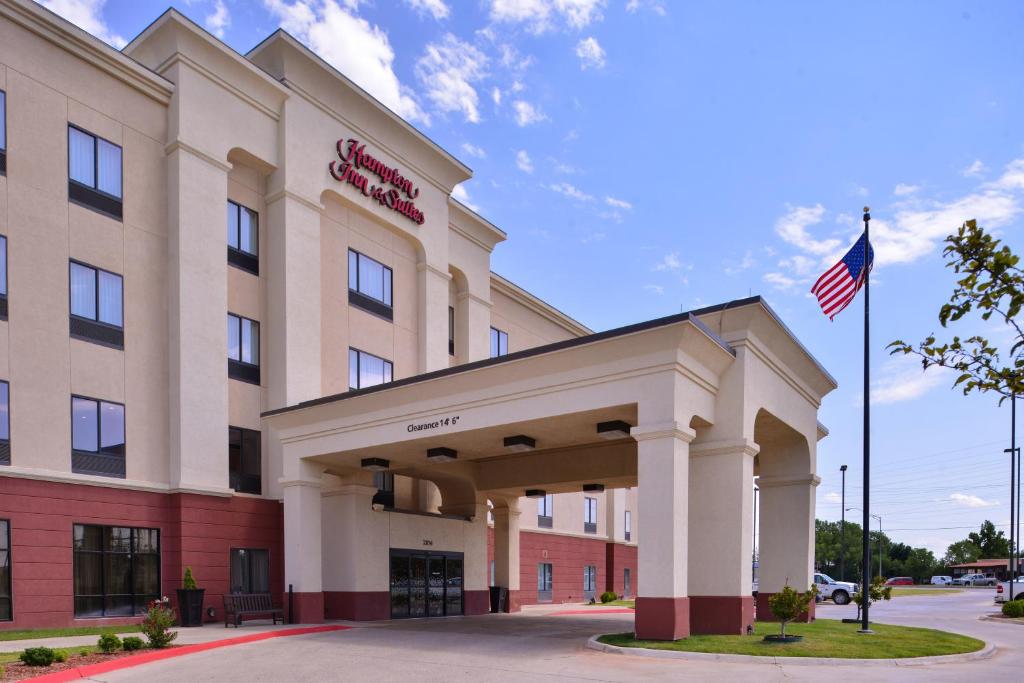Hampton Inn & Suites Woodward - main image