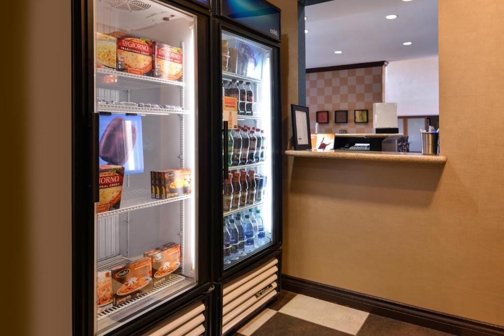 Hampton Inn & Suites Woodward - image 6
