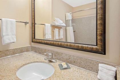 La Quinta by Wyndham Woodward - image 14