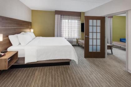Holiday Inn Express Hotel & Suites Providence-Woonsocket an IHG Hotel - image 20