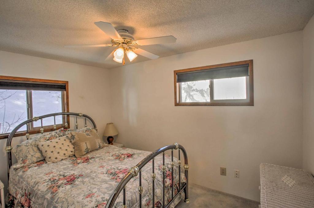 Cozy Worley Cabin with Lake Access and Gas Grill! - image 5