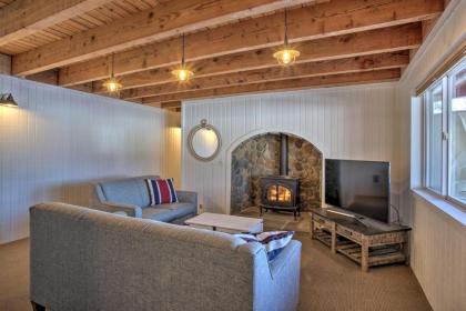 Lakefront Home with Pvt Dock in Coeur dAlene Area! - image 7