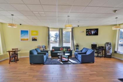 Days Inn by Wyndham Wrightstown - image 5