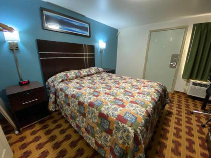 Lodge Inn - image 13