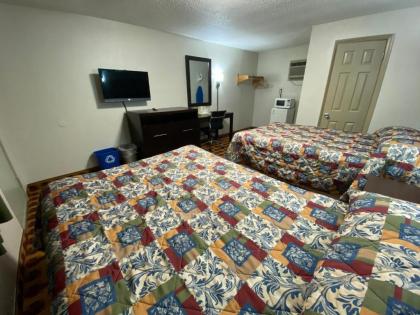 Lodge Inn - image 6