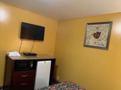 Scottish Inns Wrightstown - image 11