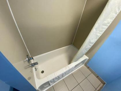 Red Carpet Inn & Suites Wrightstown - image 13