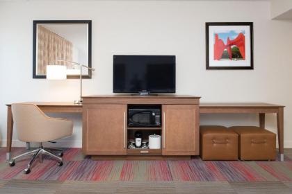 Hampton Inn Grand Rapids-South - image 15