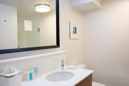 Hampton Inn Grand Rapids-South - image 17