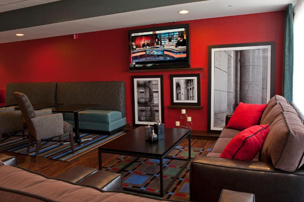 Hampton Inn Grand Rapids-South - image 6