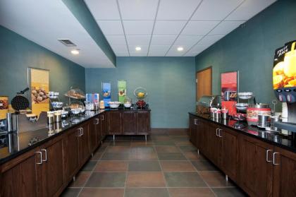 Hampton Inn Grand Rapids-South - image 7
