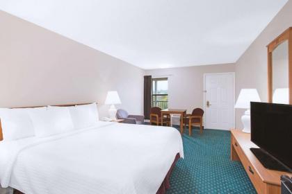 Days Inn by Wyndham Wytheville - image 10