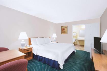 Days Inn by Wyndham Wytheville - image 11