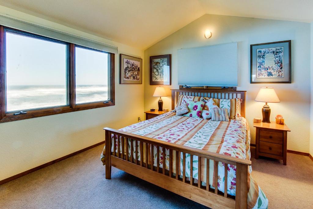 Sea Rock Retreat - image 2
