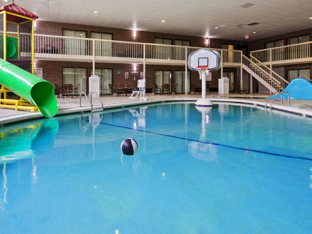 Best Western Kelly Inn - Yankton - image 2