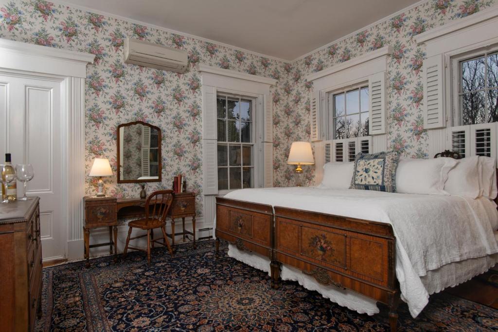 Liberty Hill Inn - image 6