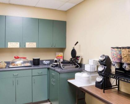 Econo Lodge Yazoo City - image 15
