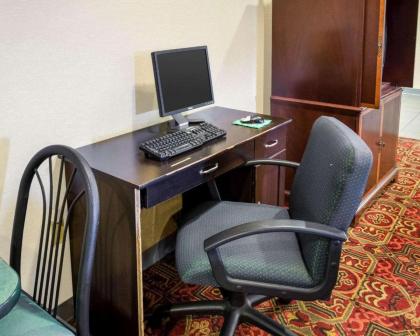 Econo Lodge Yazoo City - image 4