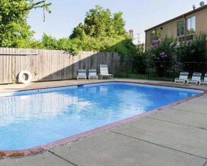 Econo Lodge Yazoo City - image 7
