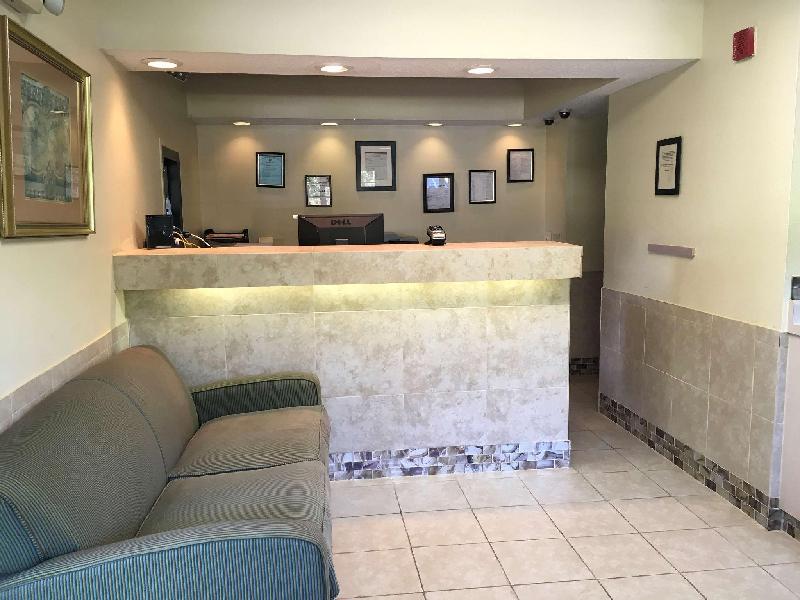 America's Best Inn - York - image 7