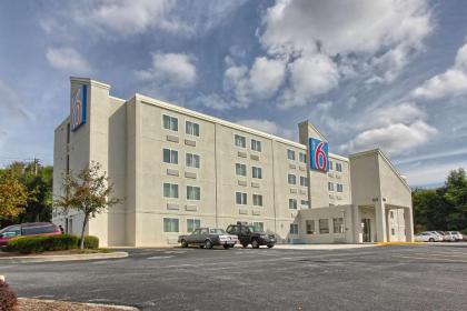 Motel 6 York North